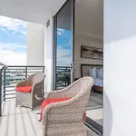 Stunning Apartment In Downtown Doral