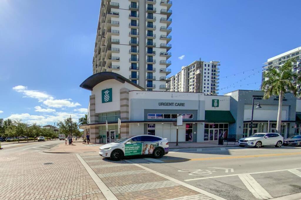 Stunning In Downtown Doral Miami