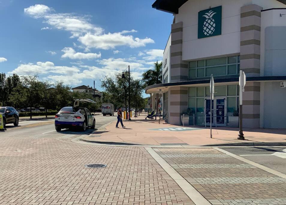 Stunning In Downtown Doral Appartamento *
